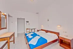 Paris Rooms - Image 4