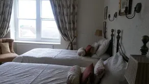 Mayfield House Bed and Breakfast - Image 5