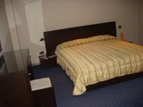 Smerald Hotel - Image 3