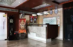 OYO Premium Near Fortis Faridabad - Image 5