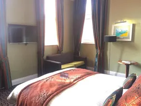 The Last Post Wetherspoon Hotel - Image 3