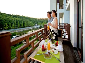 Dongquan Hot Spring Holiday Hotel - Image 2