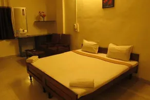 Hotel Diamond - Image 3