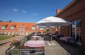 Schlosswirt Meseberg - Image 2