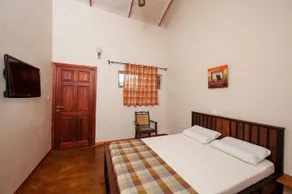 Jays Lodge - Image 1