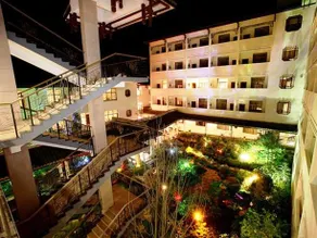 Guiguan International Hotel Zhangjiajie - Image 5