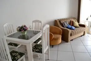Casa com garagem e churrasqueira a 5 minutos da Praia Grande - Image 3