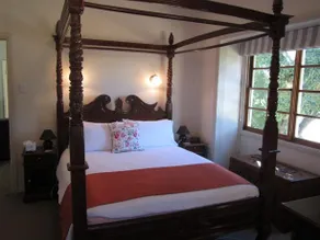 Sutton Forest Cottage - Image 3