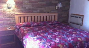 Flamingo Motel - Image 5