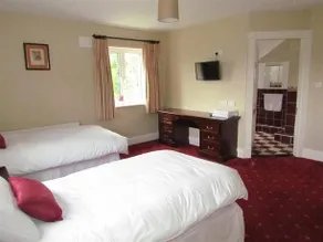 The Gate Lodge - Image 5