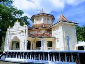 West Inn Colombo - Image 2