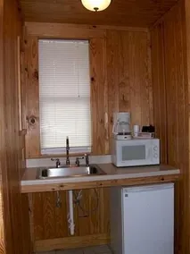 River Front Motel - Image 5