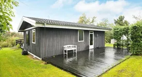 Wonderful holiday home with terrace | Pet-friendly - Image 2