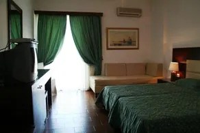 Mike Hotel & Apartments - Image 4