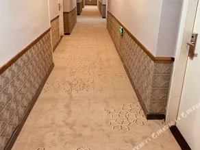 Aishangjia Business Hotel - Image 3