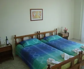 Yianna Studios & Apartments - Image 4