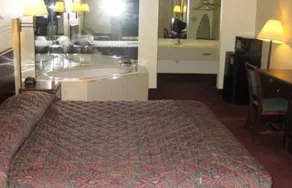 Country Hearth Inn & Suites - Decatur / Atlanta - Image 5