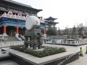 Shuihu Hotel - Image 5