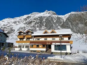 Hotel Garni Versail - Image 3