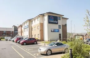 Travelodge Caerphilly Hotel - Image 5