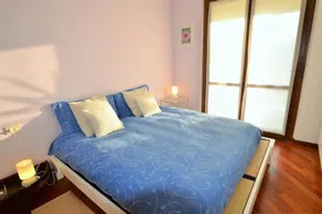 Como At Home - Image 3