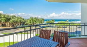 The Sands 7- great views across the ocean - Image 4