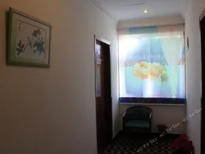 Jinchengzhi Holiday Hostel - Image 4