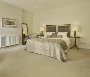 Barrow House - Image 2
