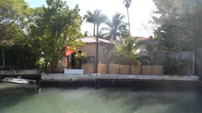 Tropical Garden Apartments - Image 4