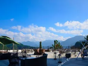 Shennongjia Arcadia Forest Hotel - Image 2