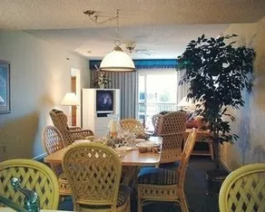 Vacation Internationale at Sand Pebble Resort - Image 2