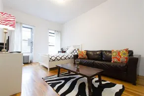Times Square Studio - Image 2