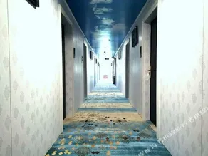 YINFENG  HOTEL - Image 3