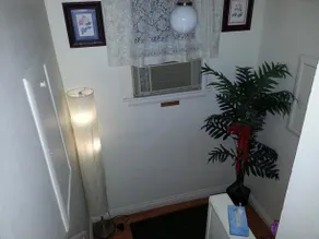 Hamilton West Guest House - Image 2