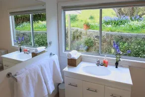 Sea Salt House - Image 5