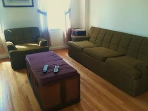 Miss Helen's Guesthouse - Image 5