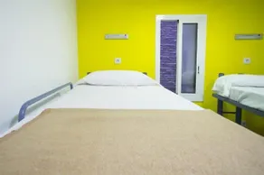 Center Ramblas Youth Hostel - Image 2
