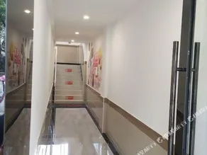 Mengning Business Hostel - Image 4