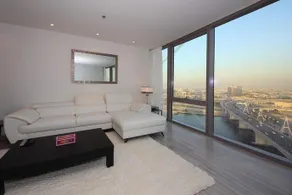 Signature Holiday Homes - D1 Tower - Image 5
