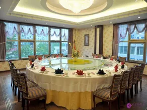 Lilac Hotel - Image 4