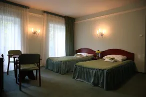 Roskosz Zespół Dworsko Parkowy - Image 5