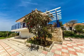 Lontos Suites - Image 2
