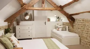 De La Terre - Image 3