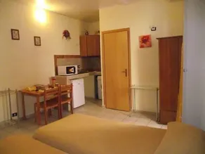 Tre Colonne Apartments - Image 2