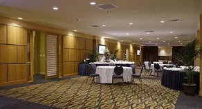 McCamly Plaza Hotel - Image 2