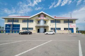 Travel In Motel - Image 3