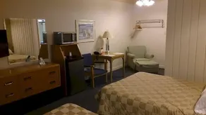 Voyager Inn - Image 3