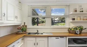 Bourne Cottage - Perfect for all seasons - Image 5