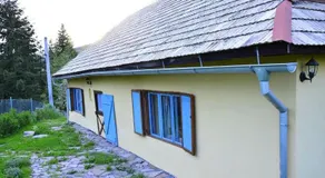 Nebo nad Stiavnicou - carovna chalupa so zahradou - Image 4