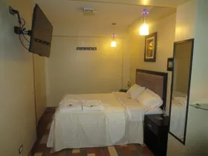 Real Suite - Image 5